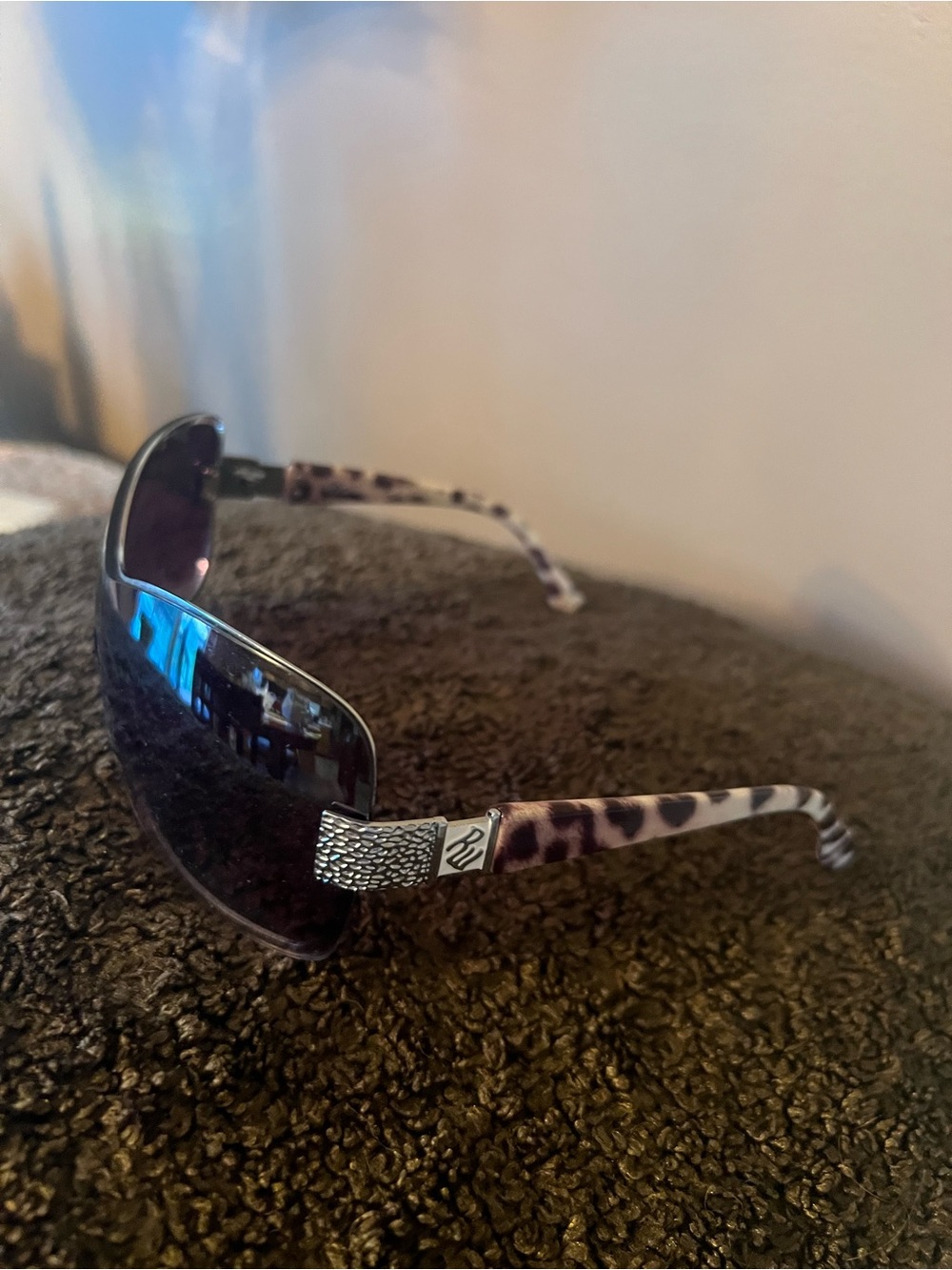 Women's Leopard Print Sunglasses with Gradient Black Lenses